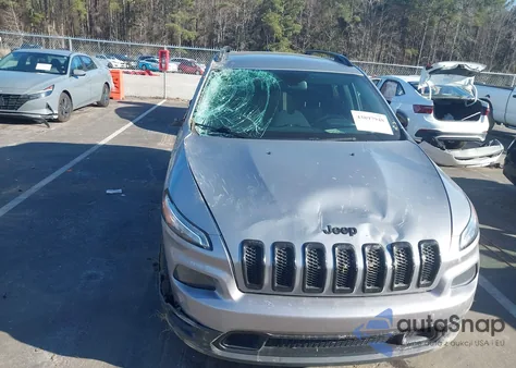 2017 Jeep Cherokee Altitude Fwd z USA, uszkodzony, nr VIN 1C4PJLAB9HW652864